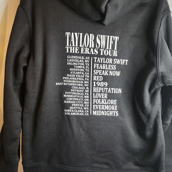 Taylor Swift The Eras Tour Super Soft Hoodie Xl. - Picture 5 of 6